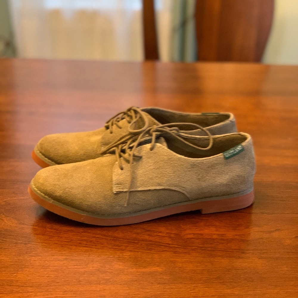 EUC Eastland Buck Oxfords
